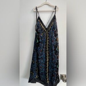 Gorgeous velvet hale bob dress